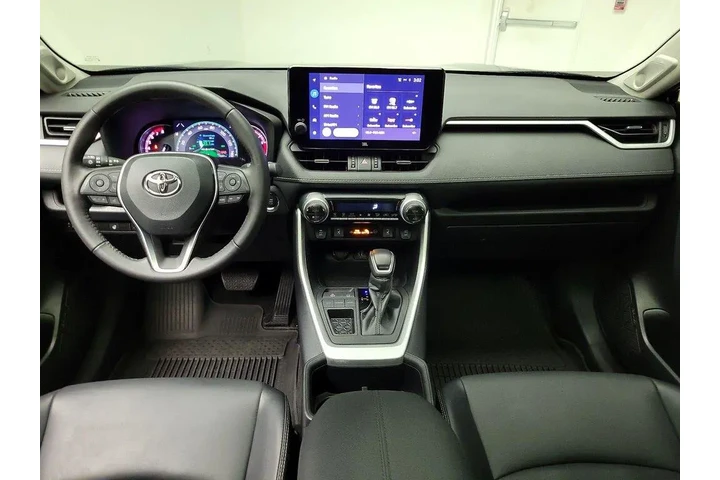 $31998 : Toyota RAV4 2023 XLE Premium image 8