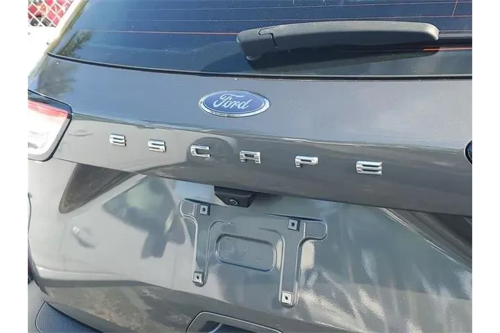 $15590 : Ford Escape 2022 S 4dr SUV image 7