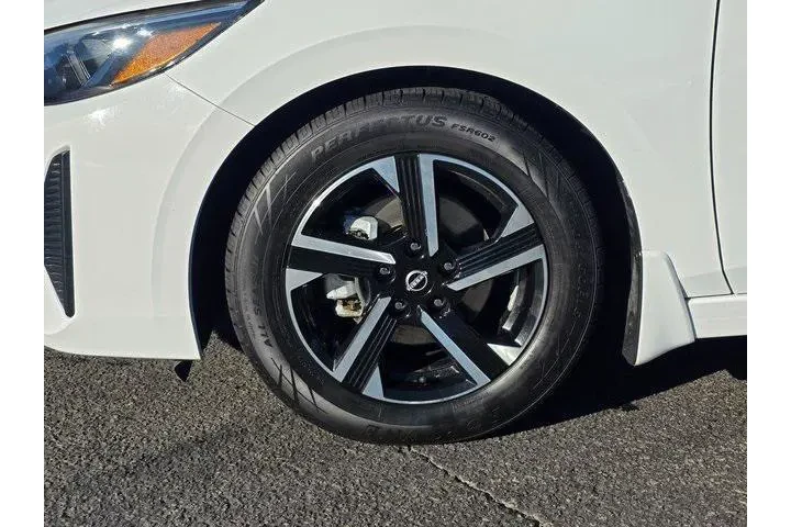 $15990 : Nissan Sentra 2024 SV 4dr Se image 6