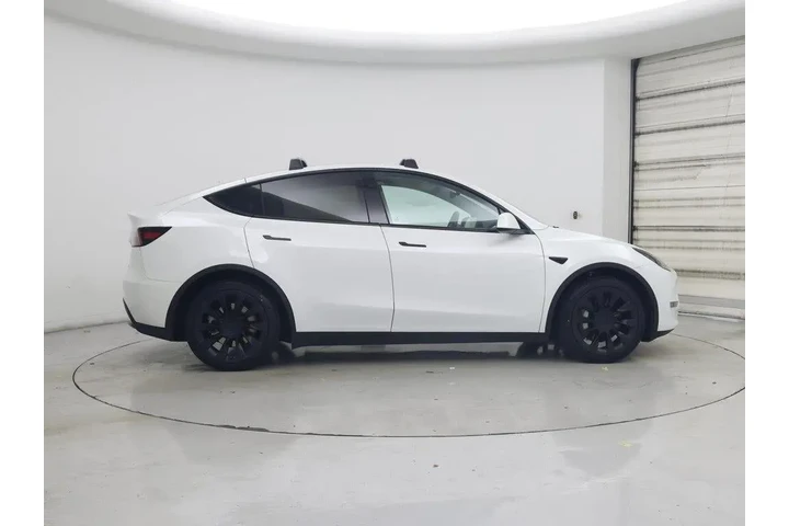 $37998 : Tesla Model Y 2023 AWD Long image 7