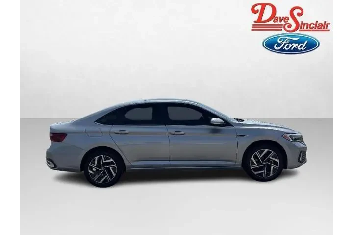 $20595 : Volkswagen Jetta 2023 SEL 4d image 5