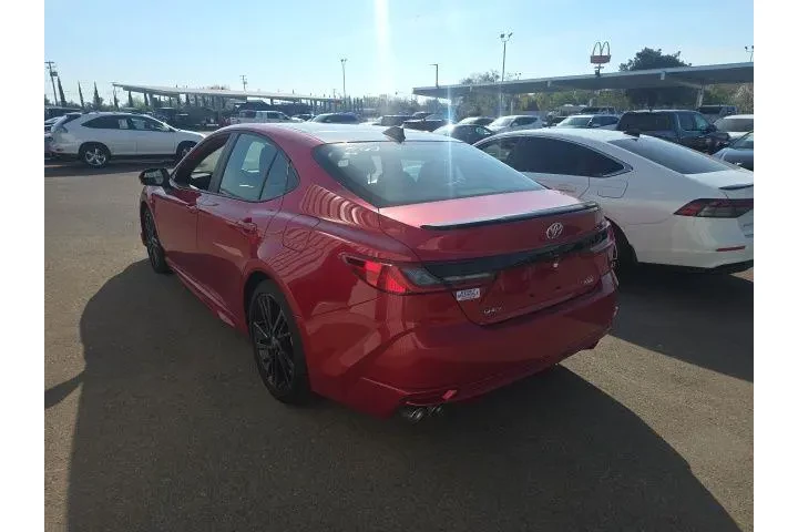 $38900 : Toyota Camry 2025 XSE 4dr Se image 4