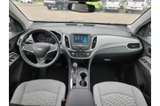 $13752 : 2018 Equinox LS thumbnail