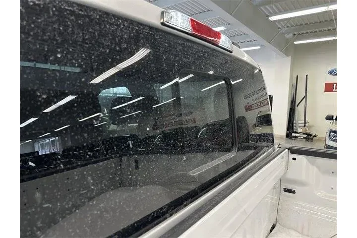 $40000 : Ford F-150 2023 4x4 XLT 4dr image 4