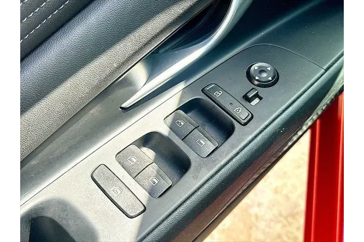 $23988 : Hyundai ELANTRA 2023 SEL 4dr image 7