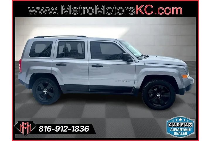 $11789 : 2016 Patriot 4WD 4dr Latitude image 6