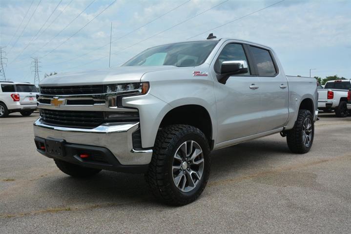 2020 Silverado 1500 LT Z71 image 1