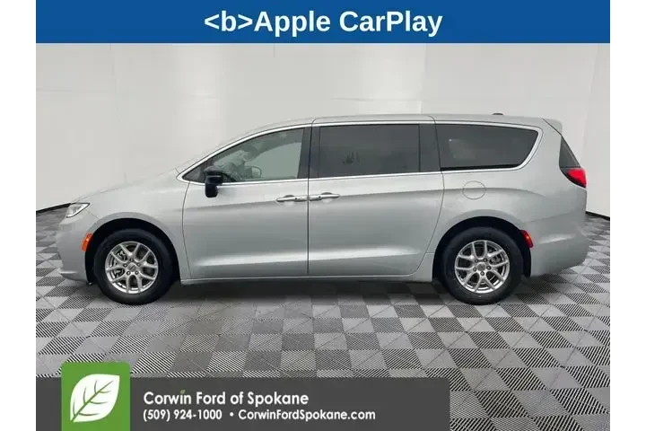 $28489 : Chrysler Pacifica 2024 Touri image 10