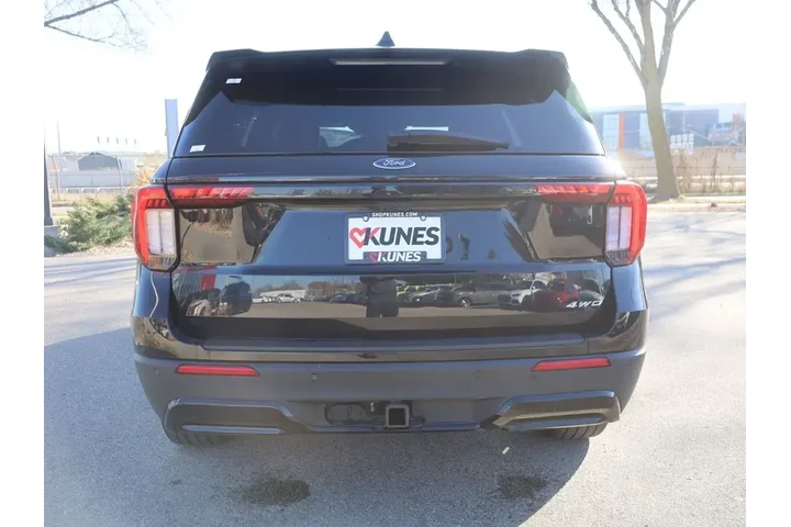 $39577 : Ford Explorer 2025 AWD ST-Li image 8