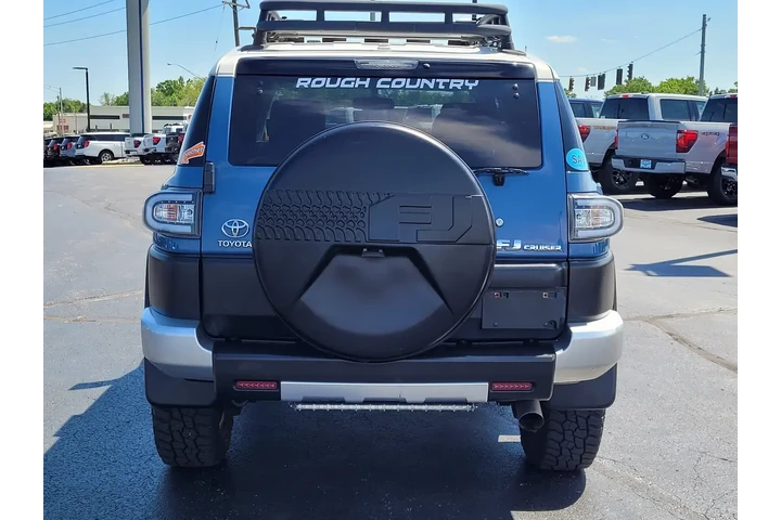 $25997 : Toyota FJ Cruiser 2013 4x4 4 image 5