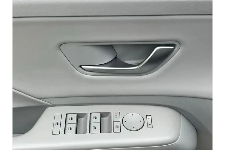 $20974 : Hyundai KONA 2024 Limited 4d image 6