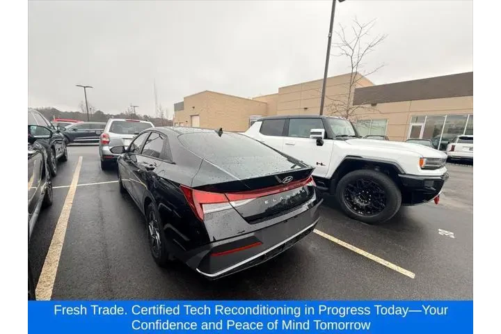 $19489 : Hyundai ELANTRA 2024 SEL 4dr image 3