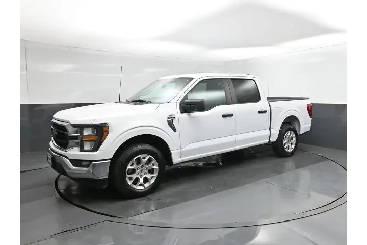 $28954 : Ford F-150 2023 4x2 XL 4dr S image 1