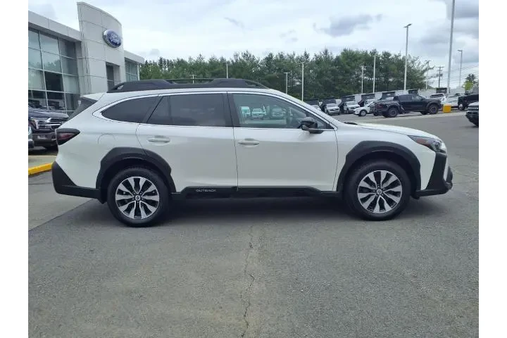 $28995 : Subaru Outback 2023 AWD Limi image 2