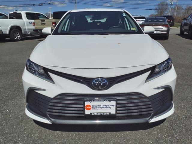 $22990 : PRE-OWNED 2022 TOYOTA CAMRY LE image 9