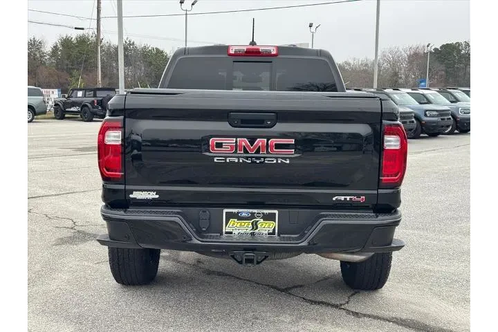 $39991 : GMC Canyon 2023 4x4 AT4 4dr image 4