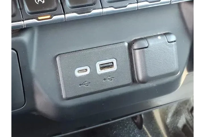 $27988 : Chevrolet Silverado 1500 Lim image 8