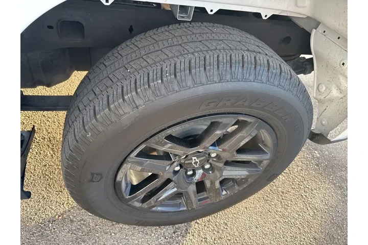 $32996 : Chevrolet Silverado 1500 202 image 10