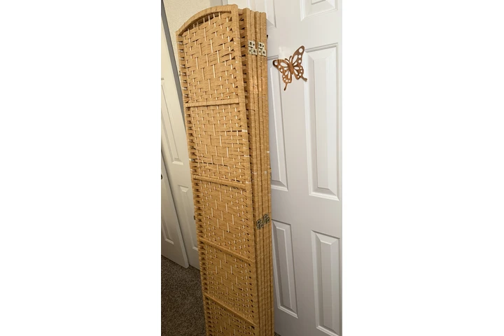$20 : 4-Panel Room Divider 6 ft. image 2