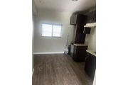 $1390 : STUDIO FOR RENT thumbnail