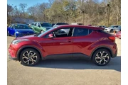 $16655 : Toyota C-HR 2018 XLE 4dr Cro thumbnail