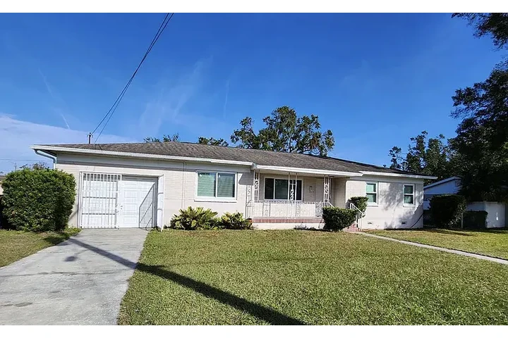 $1500 : HOUSE AVAILABLE NOW TAMPA FL image 2