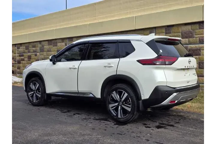 $27884 : Nissan Rogue 2023 AWD Platin image 8
