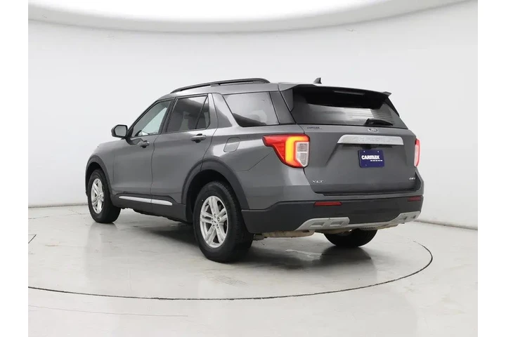$25998 : Ford Explorer 2023 AWD XLT 4 image 2
