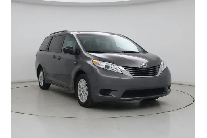 $23998 : Toyota Sienna 2017 AWD LE 7- image 1