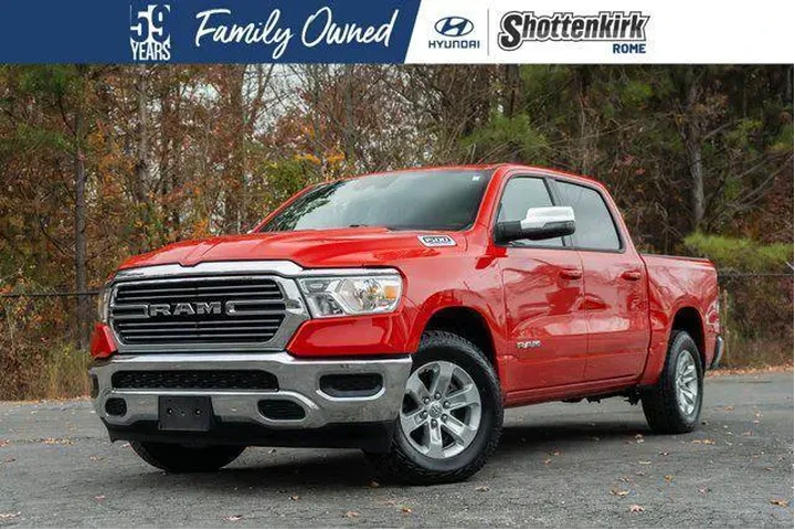 $39234 : Ram 1500 2024 4x4 Laramie 4d image 1