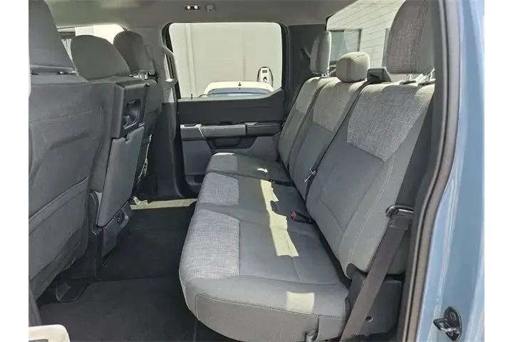 $39990 : Ford F-150 2023 4x4 XLT 4dr image 6