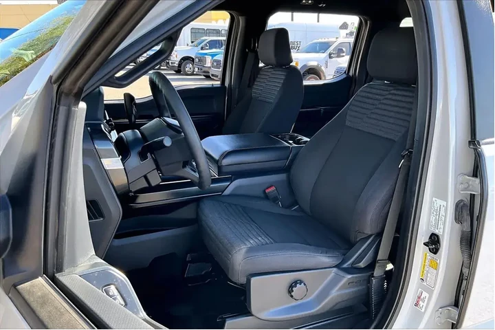 $38909 : Ford F-150 2023 4x4 XL 4dr S image 7