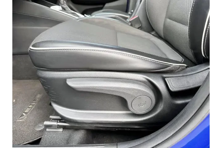 $15999 : Hyundai VENUE 2022 Limited 4 image 10