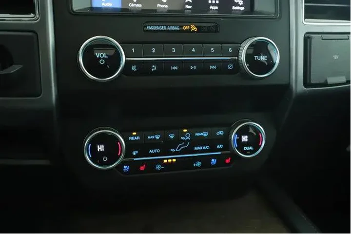 $27994 : Ford Expedition 2019 4x2 Pla image 4