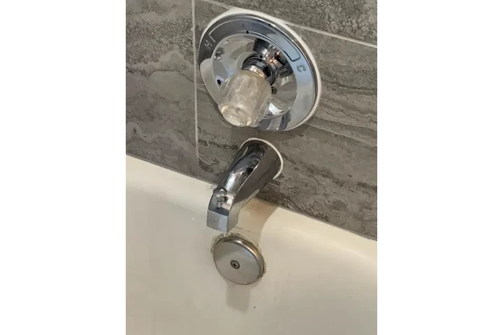 Expertos en Plomería image 7