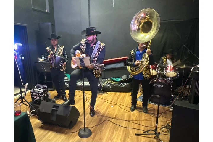 Norteño Banda image 1