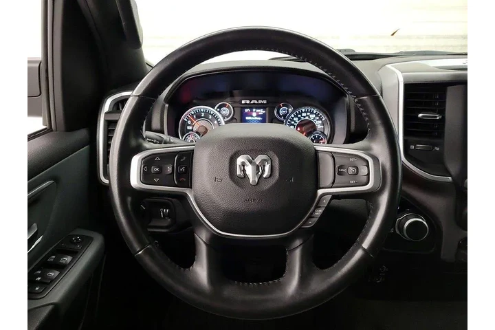 $33998 : Ram 1500 2021 4x4 Big Horn 4 image 10