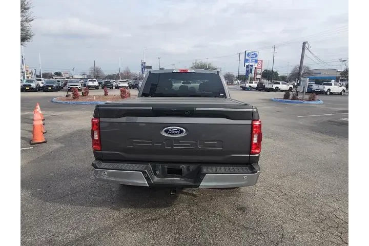 $35997 : Ford F-150 2021 4x4 XLT 4dr image 4