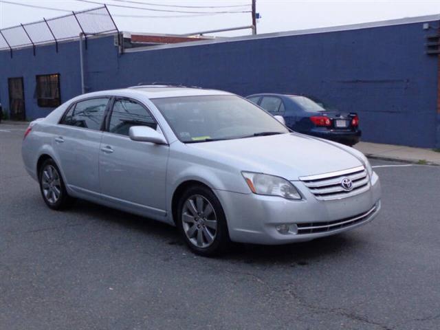 $9950 : 2006 Avalon Touring image 4