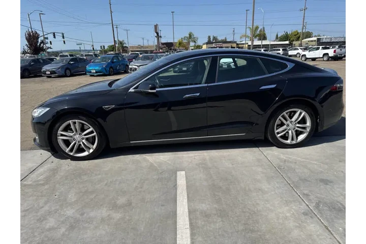 $14999 : 2015 Model S 85D image 3
