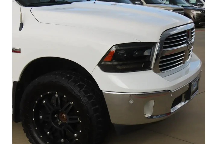 Ram 1500 2017 4x4 SLT 4dr Qu image 6