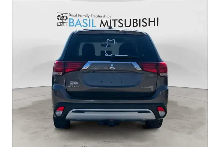 $17236 : Mitsubishi Outlander 2019 AW image 4