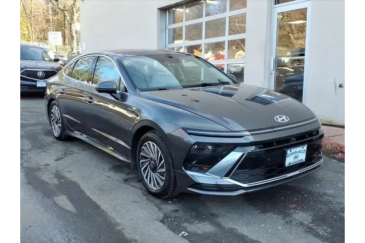 $27888 : Hyundai SONATA Hybrid 2024 L image 1