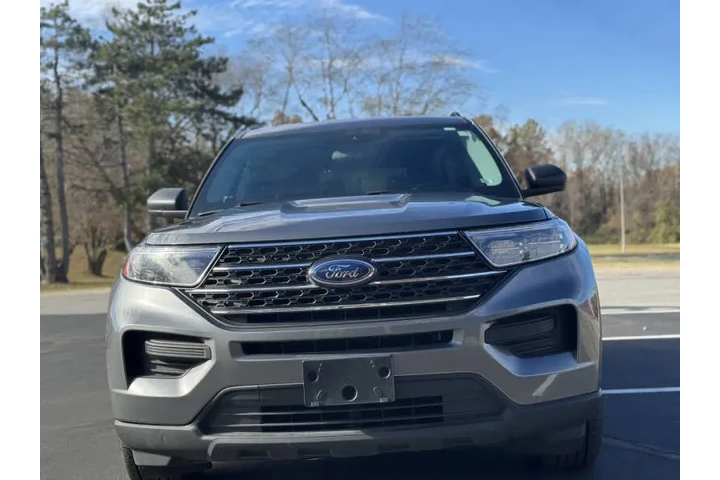 $18999 : 2022 Explorer XLT image 3