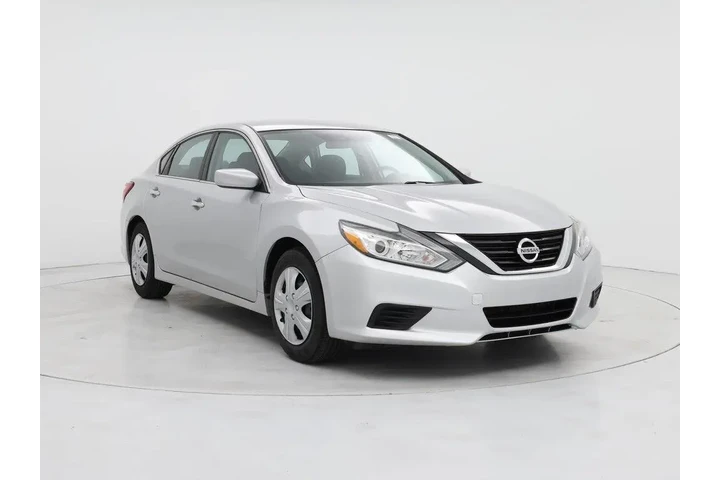 $13599 : Nissan Altima 2016 2.5 4dr S image 1