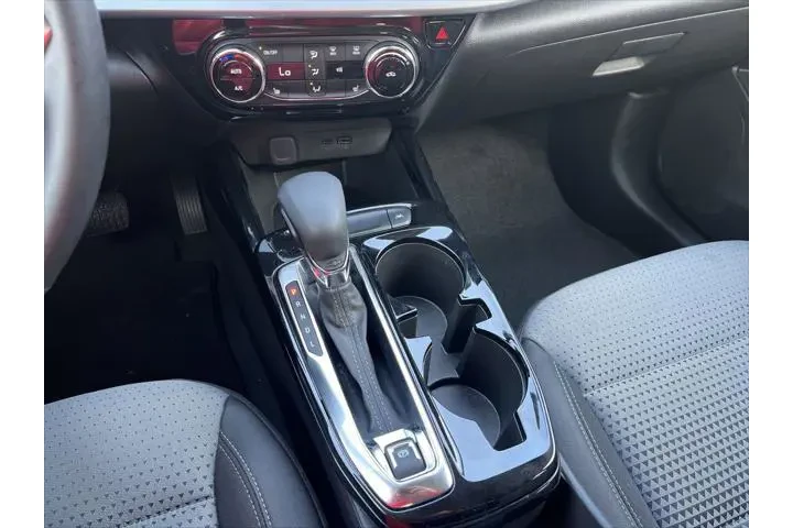 $20291 : Chevrolet Trax 2025 LT 4dr C image 10