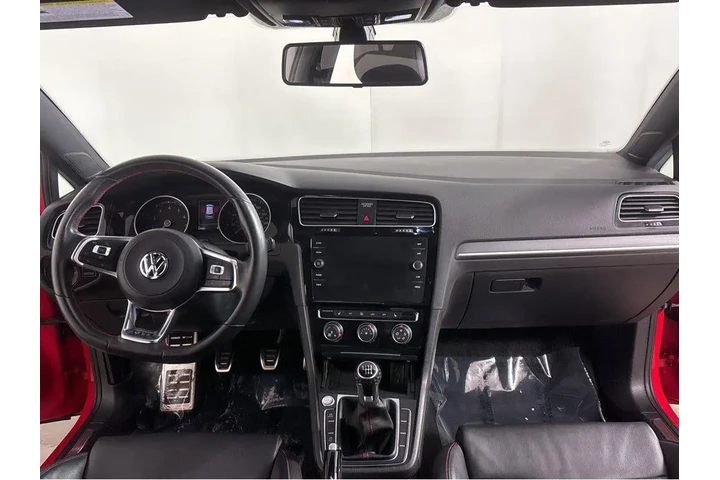 $21487 : 2021 GTI SE image 4