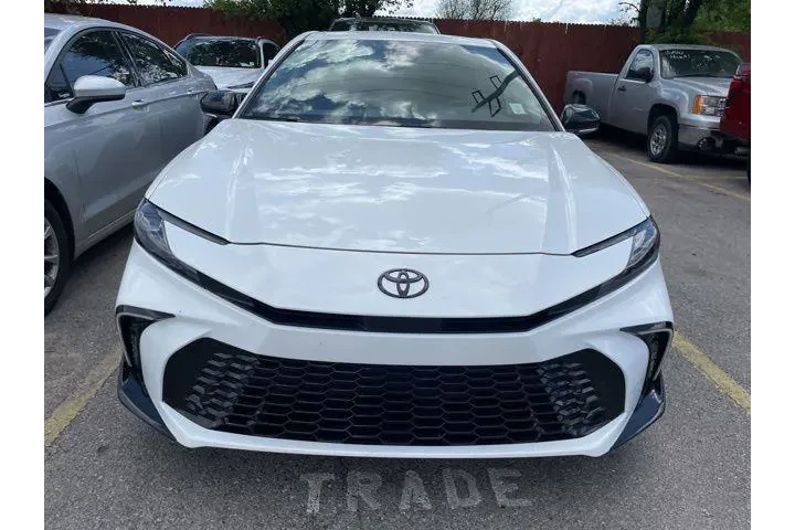 $36995 : Toyota Camry 2026 SE 4dr Sed image 3
