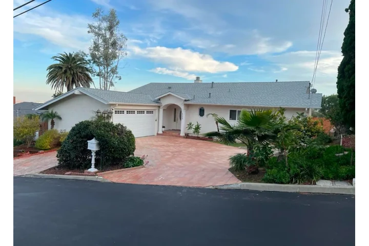 $2380 : 3 BED 2 BATH IN LOS ANGELES image 1