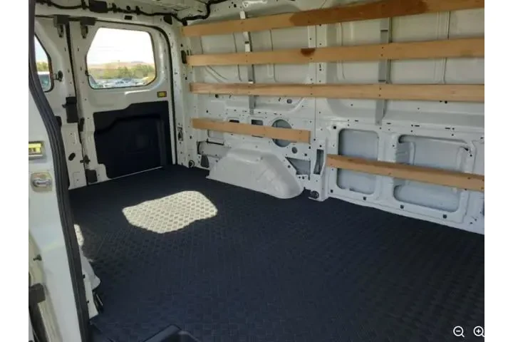 $33950 : Ford Transit 2024 250 3dr SW image 5